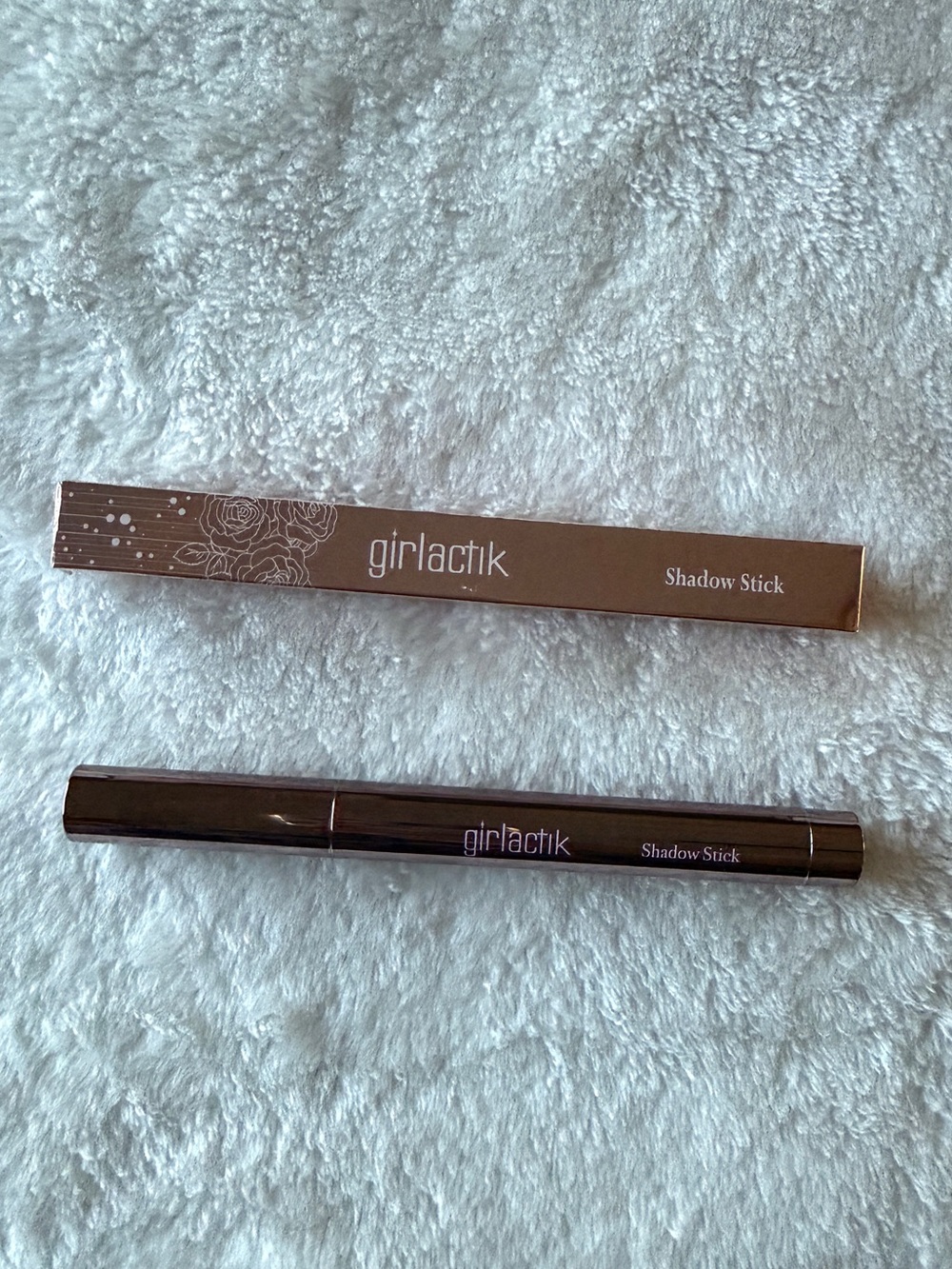 GIRLACTIK Shadow Stick in Golda (gold) Full Size 2g/ 0.07oz